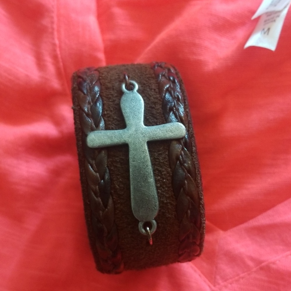 Leather belt bracelet